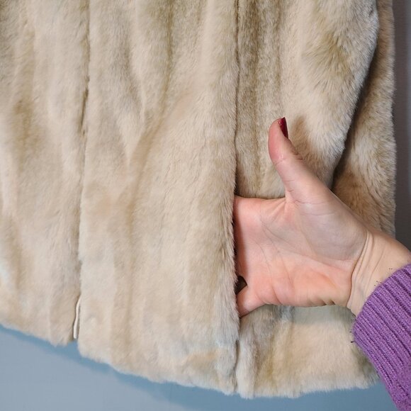 Kristen Blake Vest Womens‎ Large Beige Faux Fur Lined Reversible Cozy Luxury - Picture 5 of 12